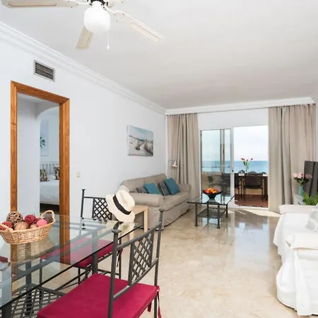 Global Marina Bay - By Global Holidays 23501