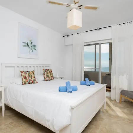 Global Marina Bay - By Global Holidays 23501 * Estepona